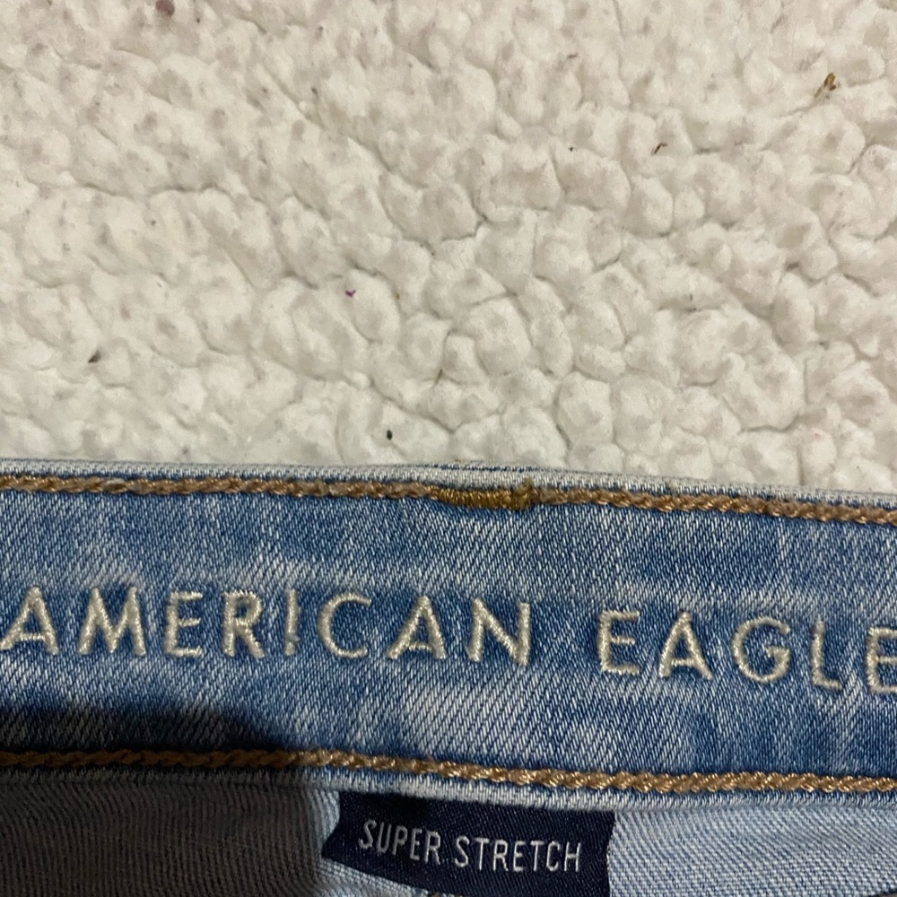 AE Light Ripped Jeans - Picture 2 of 3